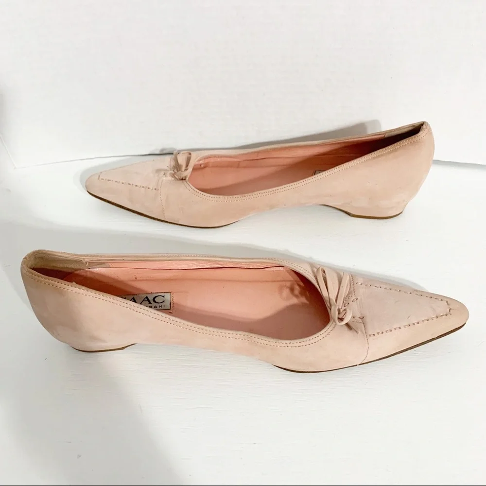Isaac Isaac Mizrahi Pointed Toe Blush Pink Suede Flats Bow Detailing Stitching